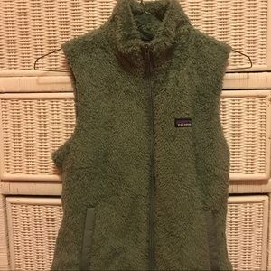 Green Patagonia vest